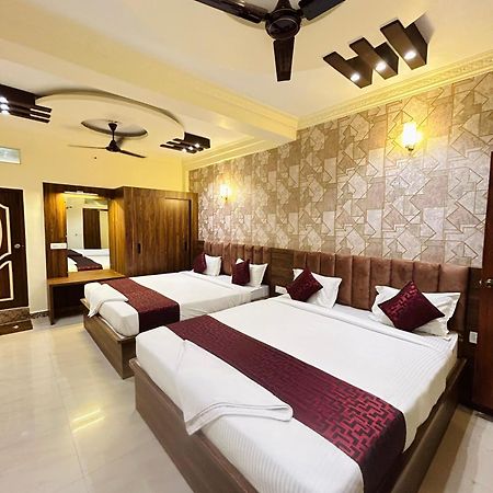 Hotel Boss Palace Mysore Eksteriør bilde