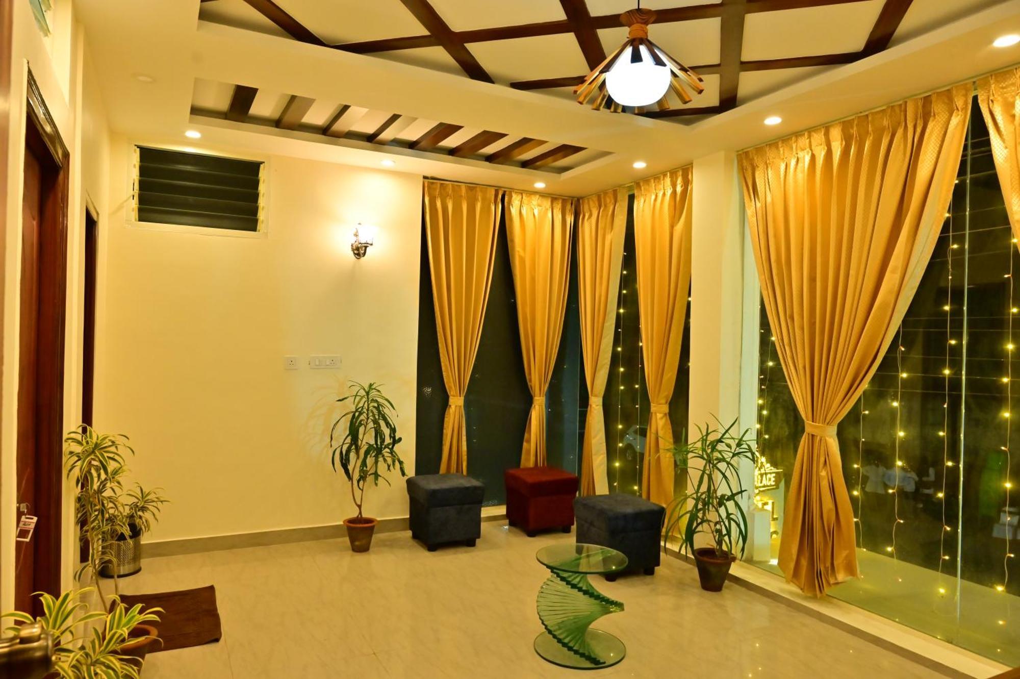 Hotel Boss Palace Mysore Eksteriør bilde