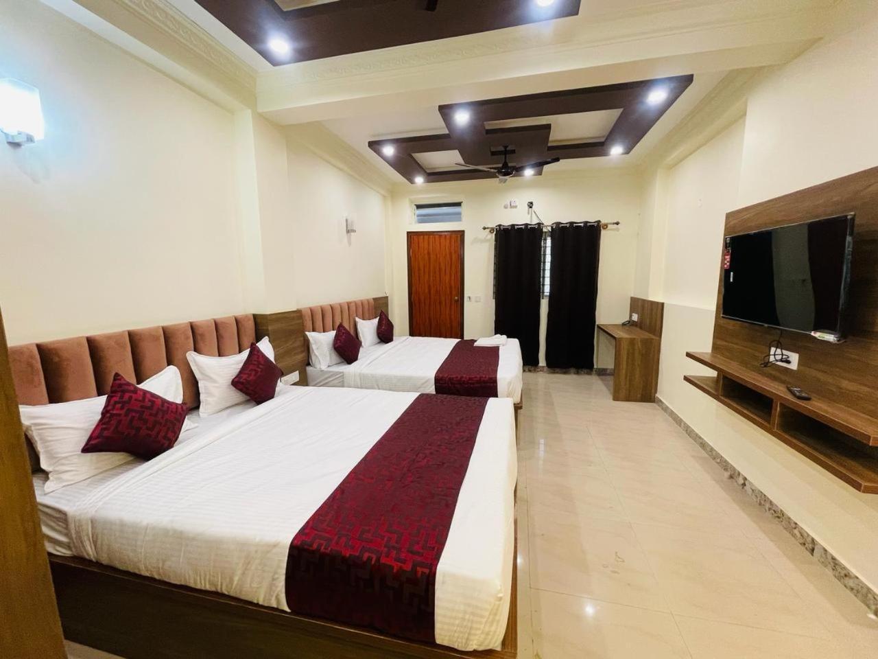 Hotel Boss Palace Mysore Eksteriør bilde